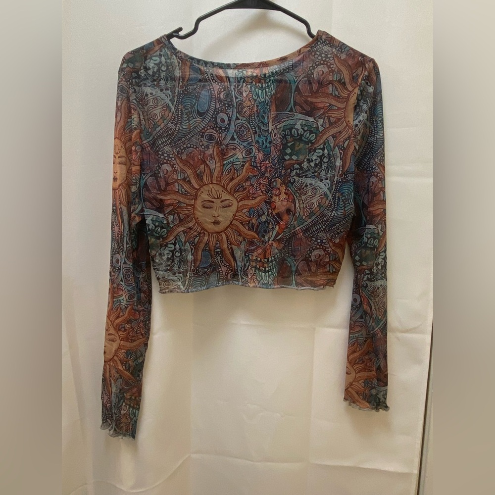 Source Unknown Celestial Patterned Crop Top - image 3